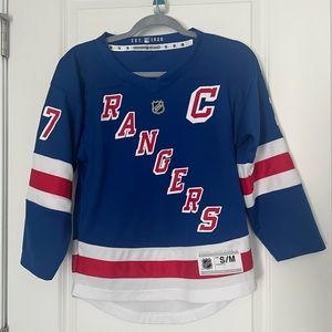 Kids NY Rangers Jersey size 10/12.  Great condition. Wore only once